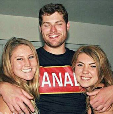 Lustige Menschen Bilder Kanada Mann mit zwei Frauen im Arm 1