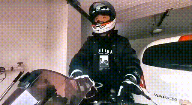 Motorrad Neuling auf Zwei Raedern lustig 3