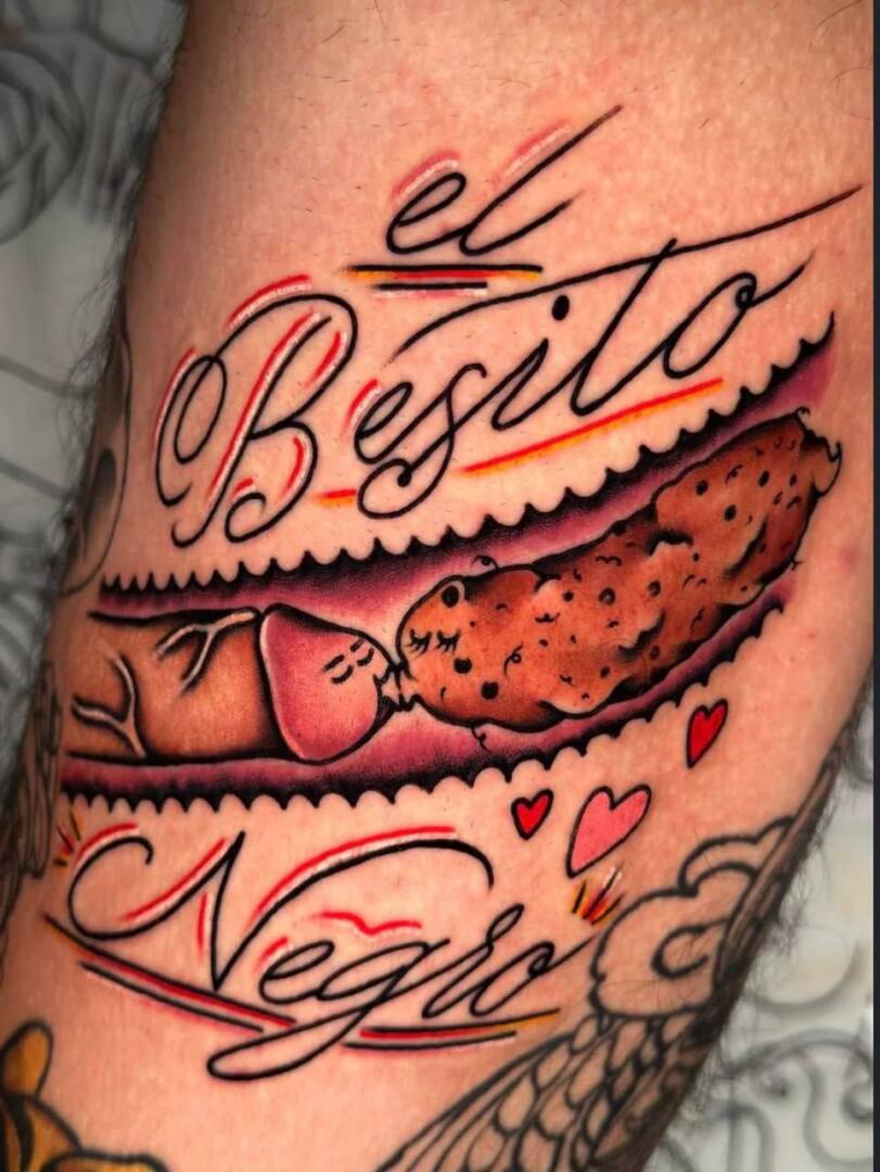 Pornostars & ihre Tattoos: Nichts killt eine Latte schneller als ein Schmetterling am Arschloch, der beim Stoßen winkt wie eine Bahnhofsoma